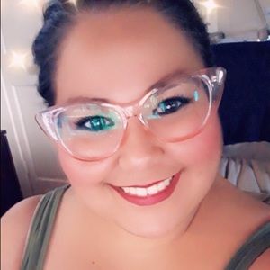 Meet your Posher, Savannah